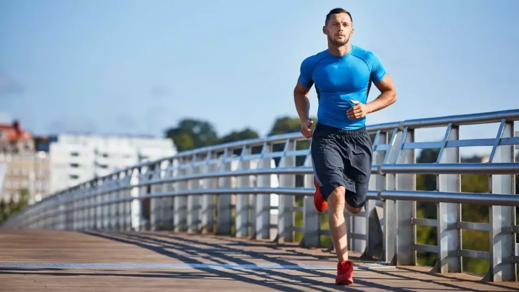 Bodybuilding and Running: 5 Benefits & A 7-Day Training Plan