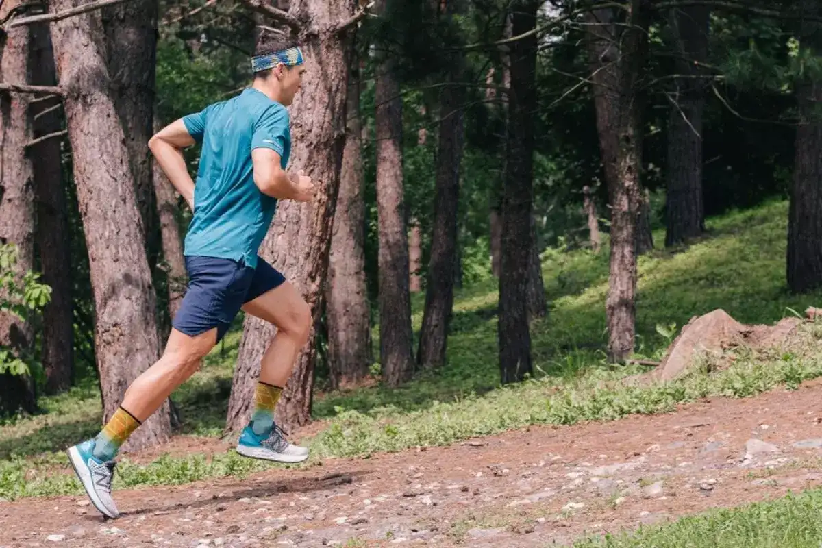 Running hill to improve threshold pace