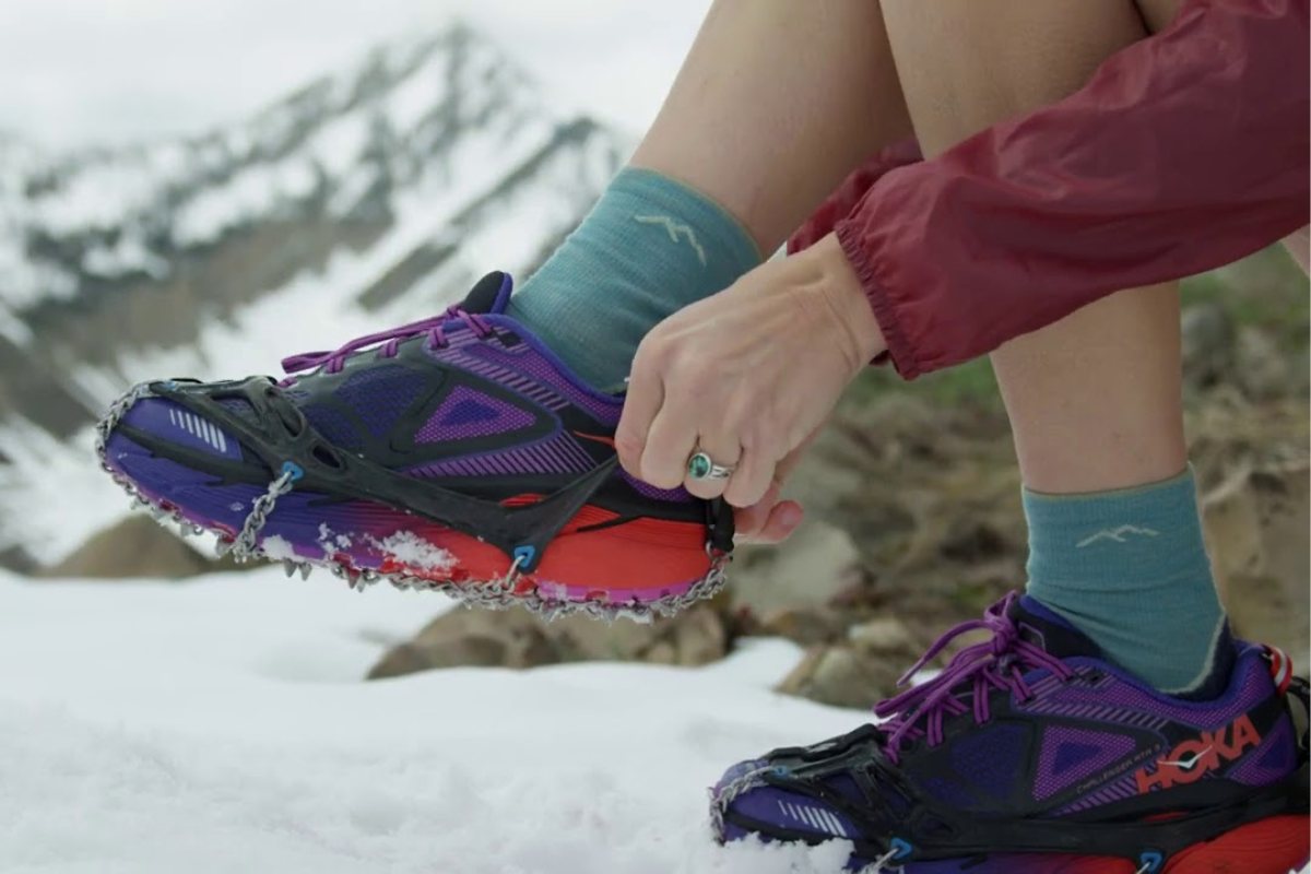 Winter running spikes for shoes